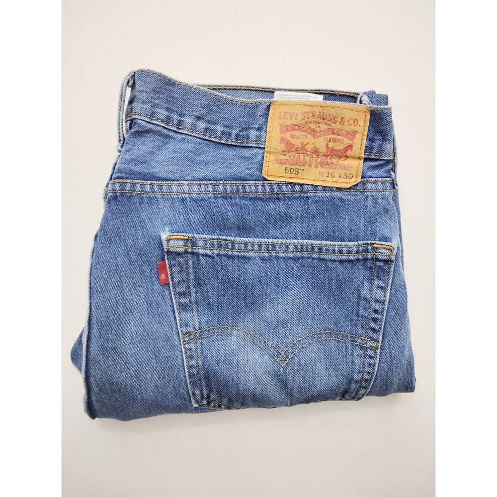 Levis 505 Jeans Mens 36x30‎ Blue Denim Regular Fit Straight Leg Medium Wash
